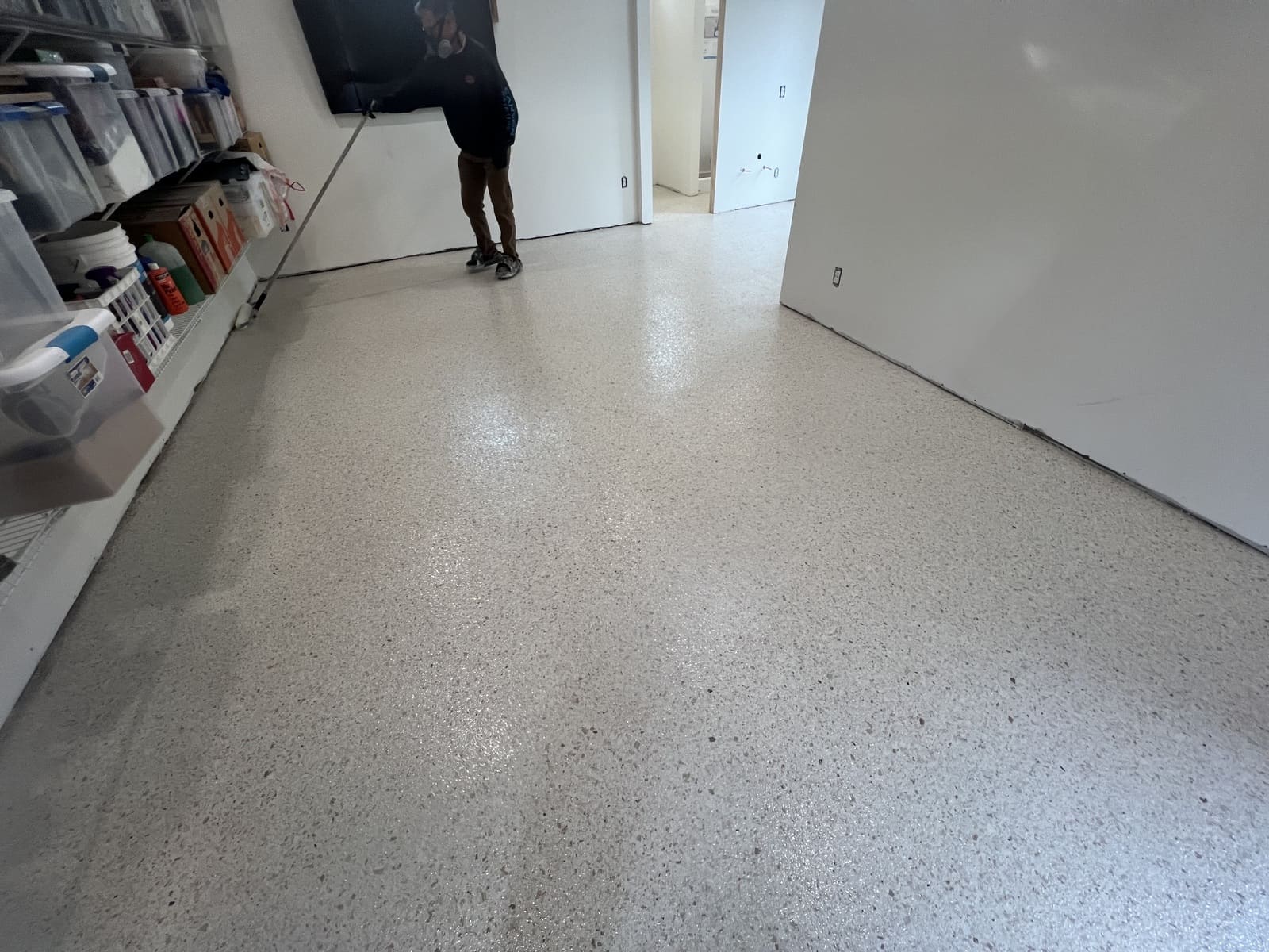 Bright epoxy flake garage floor coating with a seamless, durable, UV-resistant finish installed by Northern Arizona Epoxy.